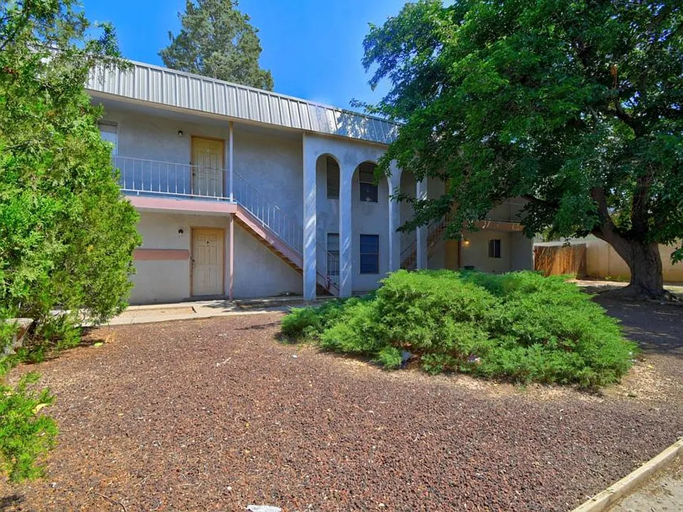 1816 Mary Ellen St NE
