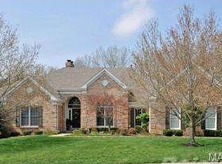 478 Pine Bend Dr, Chesterfield, MO