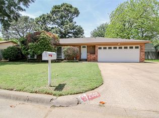 2506 Zapata Dr, Arlington, TX 76015
