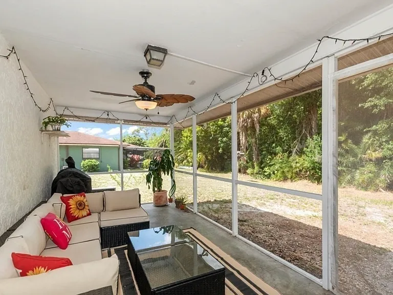 2431 N Westwood Dr — Photo 18