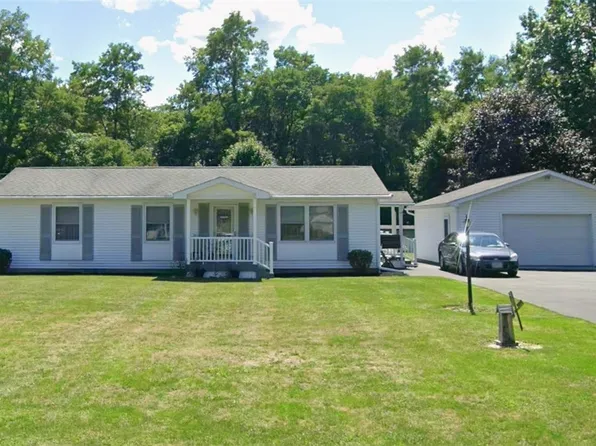 6530 Wheeler Rd, Lockport, NY 14094
