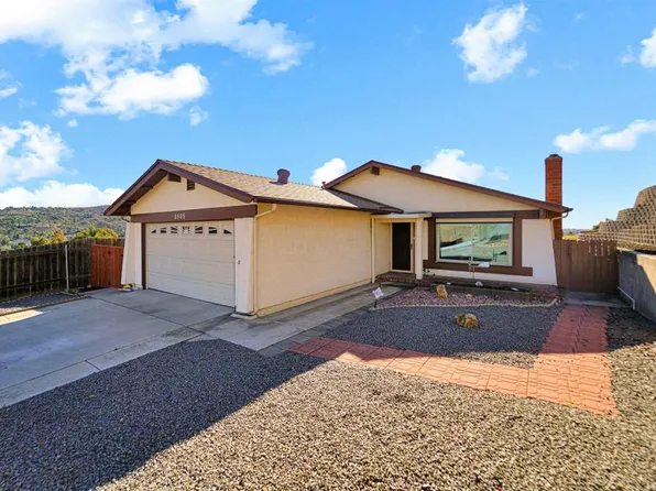 8505 Palm Pl, Lemon Grove, CA 91945