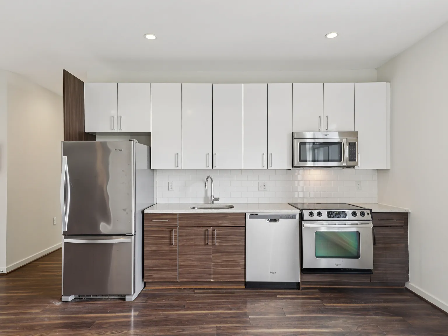 Fahrenheit Apartments — Photo 4