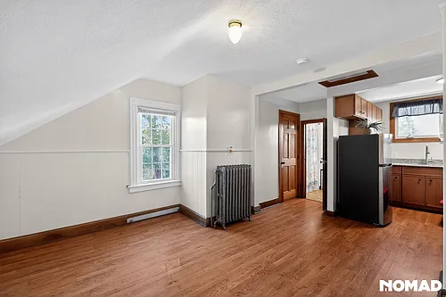 21 Hall Ave Photo 1