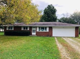 1313 Saint Marys Dr, Warsaw, IN 46580