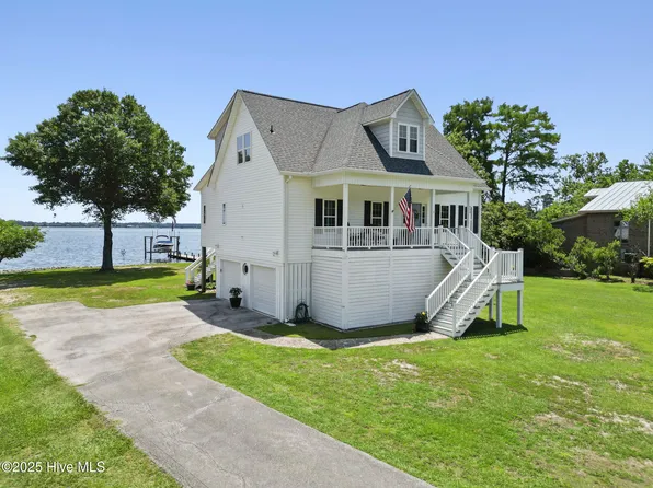 403 Harbor Drive, New Bern, NC 28560