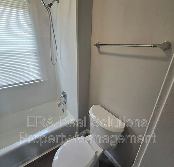 1435 Republic Ave — Photo 13