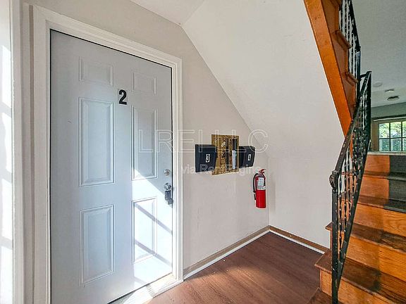 2nd image of 5112 Valiant Dr APT 2