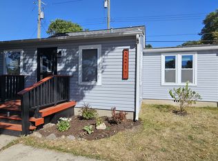 2217 Hester Ct, Keego Harbor, MI 48320