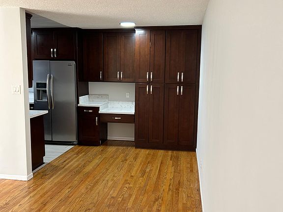 2nd image of 1116 S Wooster St APT 1