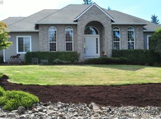 18020 S Ridge Runner Rd, Oregon City, OR 97045