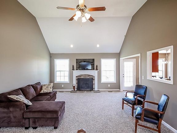 2nd image of 1720 Flagstone Dr
