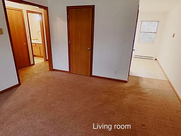 3rd image of 713 E Ohio St APT 4