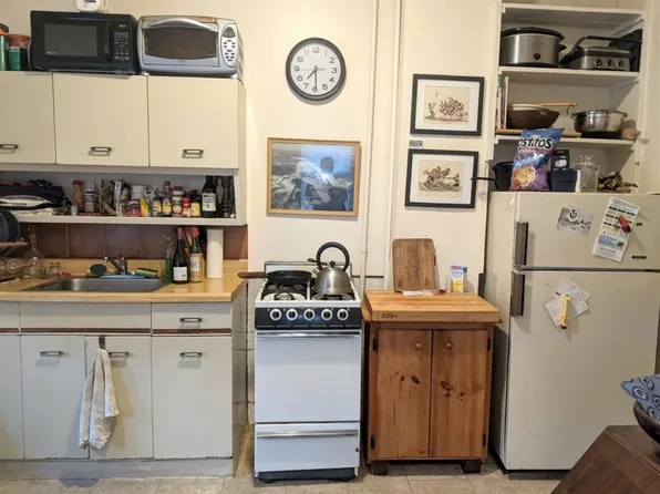 2 Evergreen Sq, Somerville, MA