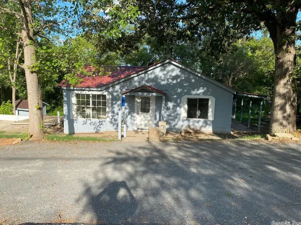 327 Pine St, Clinton, AR 72031