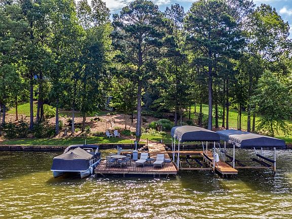 4th image of 1671 Northwoods Dr
