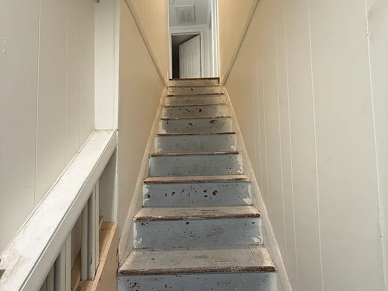 2600 Vineyard St #B — Photo 5
