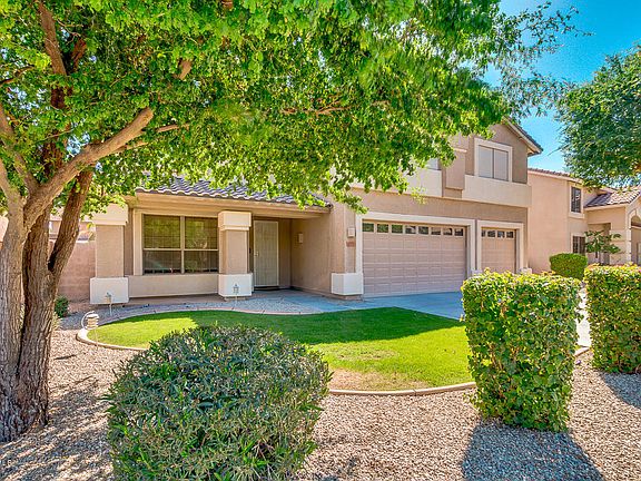 4th image of 2775 E Elmwood Pl