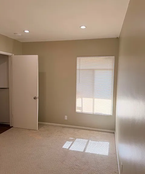 17620 Burbank Blvd #9 — Photo 9