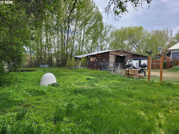 1916 Clifford St, Baker City, OR 97814