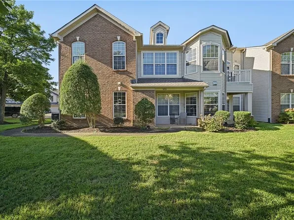 5253 Deford Rd, Virginia Beach, VA 23455