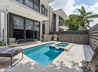 2516 NE 21st St, Fort Lauderdale, FL 33305