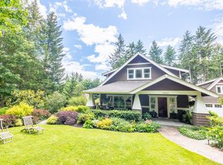 9685 NE Beach Crest Dr, Bainbridge Island, WA 98110