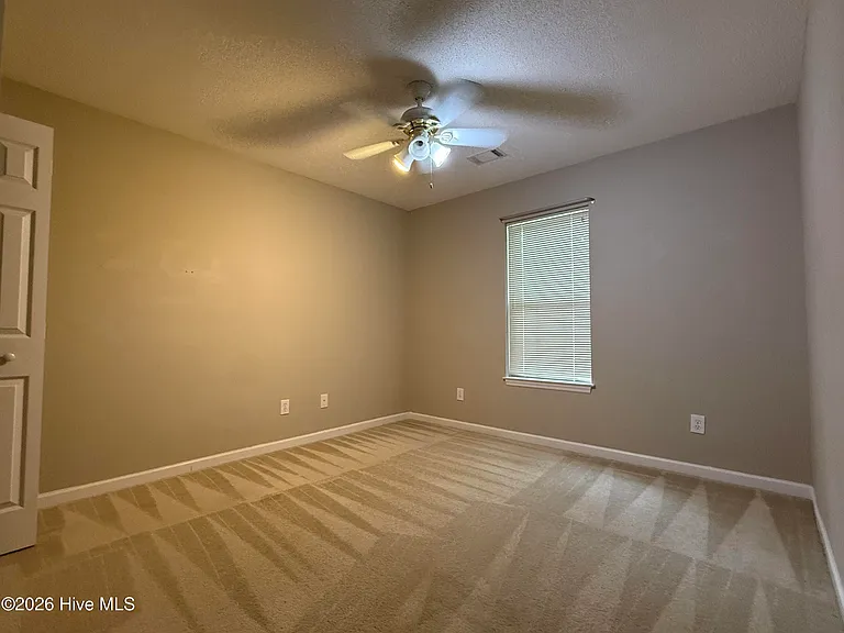 453 Connemara Trl — Photo 12