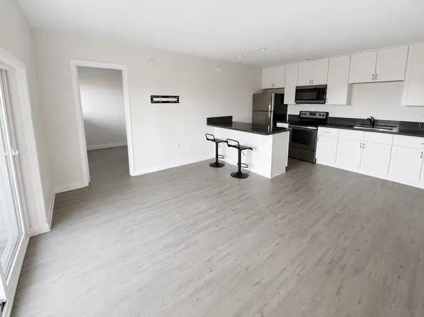 1449 Via Valente #1, Escondido, CA 92029