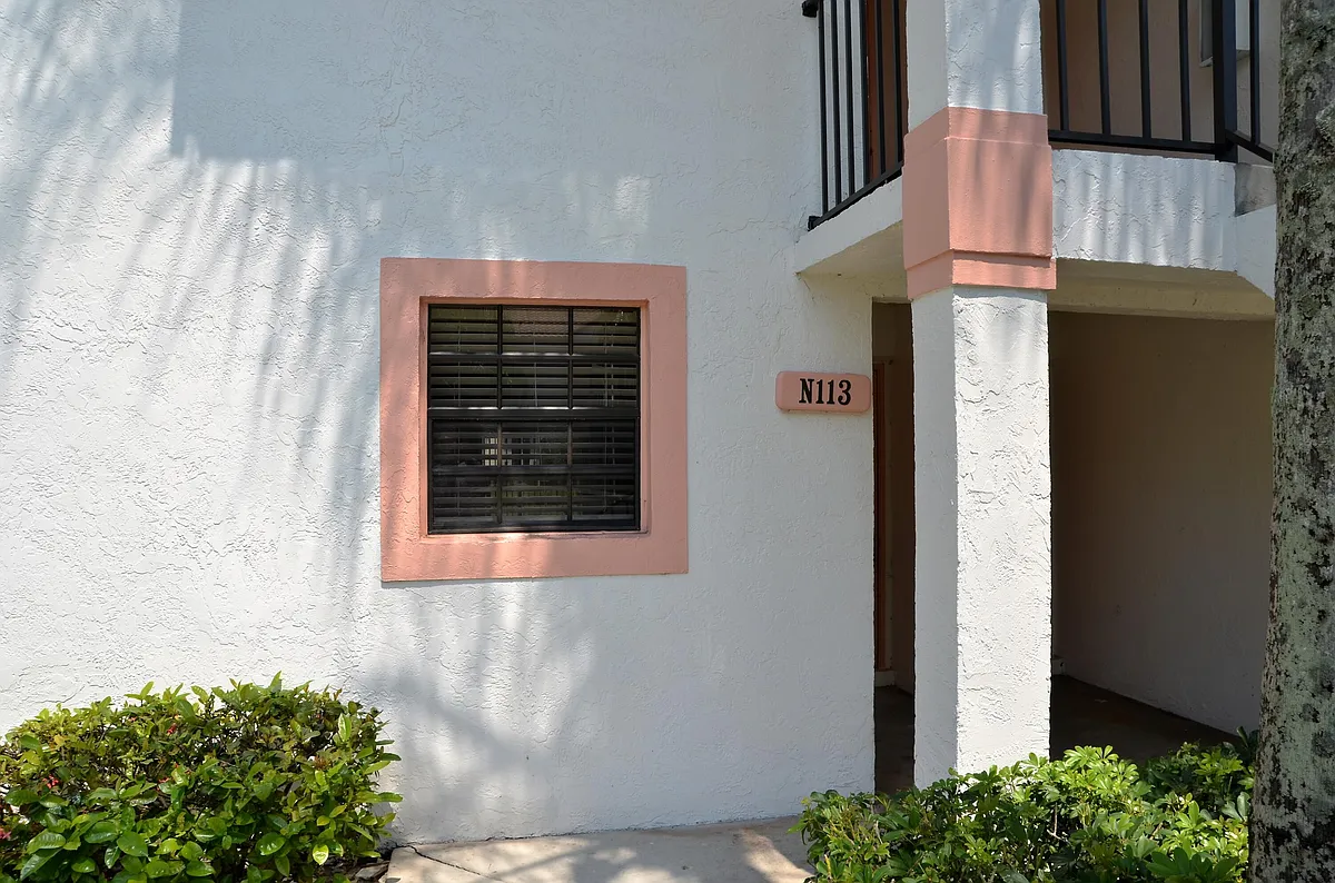 Building Photo - 320 Norwood Ter #113
