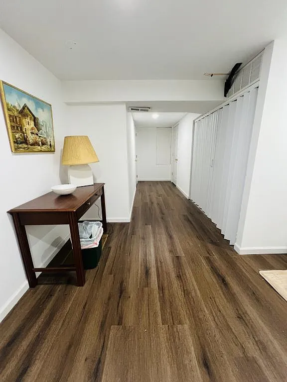 302 Park Hall S — Photo 4
