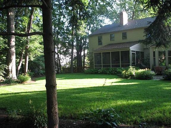 2nd image of 3949 Bowdoin Ln