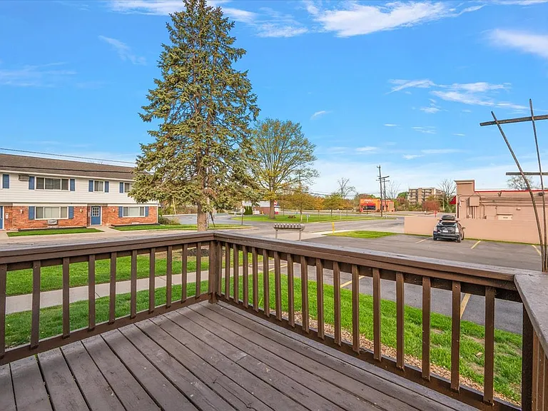 35711 Alfred St — Photo 14