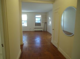 48-01 42nd St #3B, Woodside, NY 11377