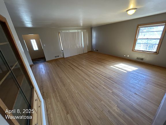 2nd image of 10302 W Sunset Ave