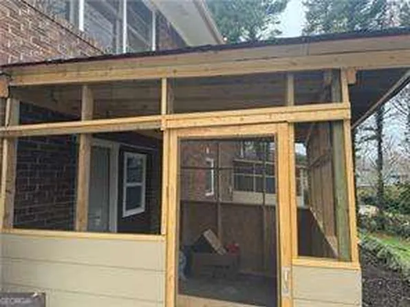 5971 Robin Hood Ln, Norcross, GA 30093