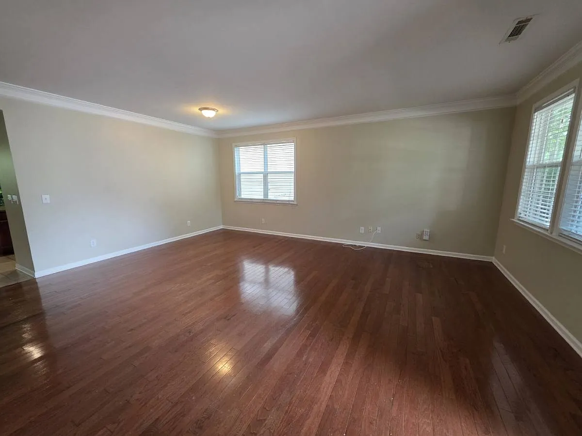 46 Brookview Dr in Newnan, GA 30265 — Photo 2