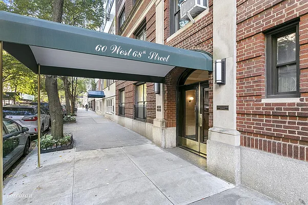 Sold by Corcoran | media 25