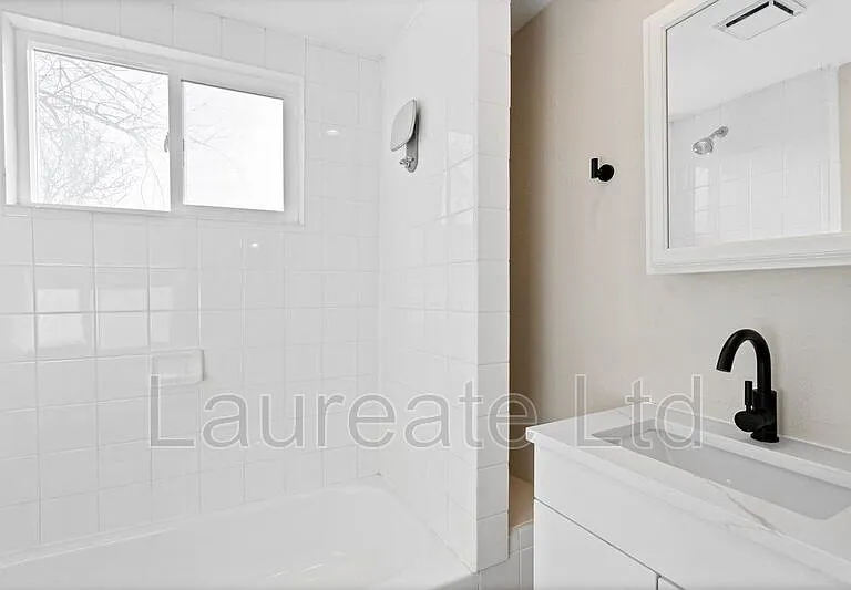 252 N Lincoln St #4 — Photo 9
