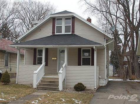 2nd image of 1114 Huron St