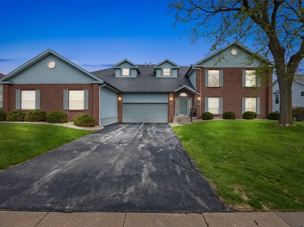 3260 Willowridge Rd Unit D, Marion, IA 52302