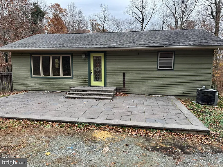 1171 Winch Rd — Photo 4