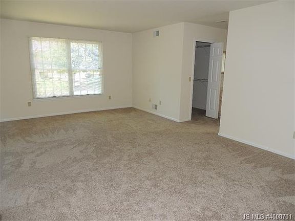 4th image of 1715 Sweetbay Dr