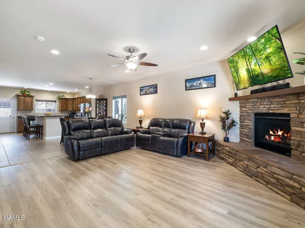2951 S Pepita Dr, Flagstaff, AZ 86001