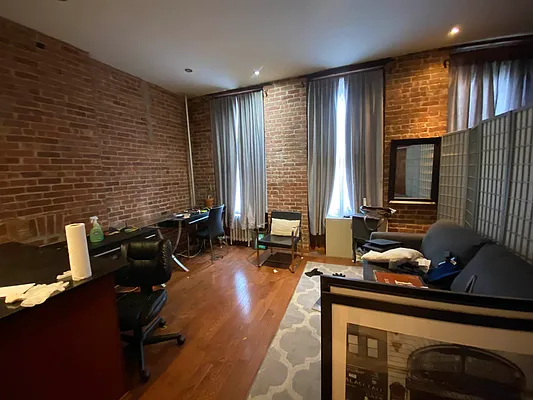 Rented by Bond New York | media 1