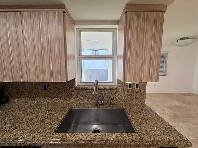 801 NW 14th Ct — Photo 26