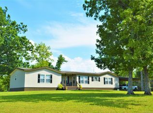 2644 E 2060 Rd, Hugo, OK 74743