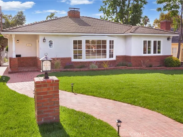 1054 E Grinnell Dr, Burbank, CA 91501