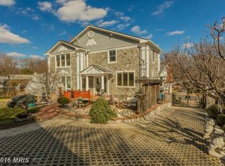 405 Walker St SW, Vienna, VA 22180