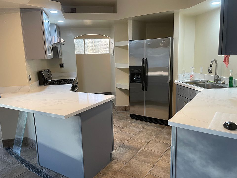 1st image of 1323 N Spurgeon St APT 2B